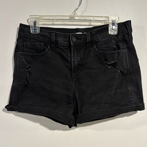 Old Navy Boyfriend Mid-Rise Black Distressed Jean Shorts | 6